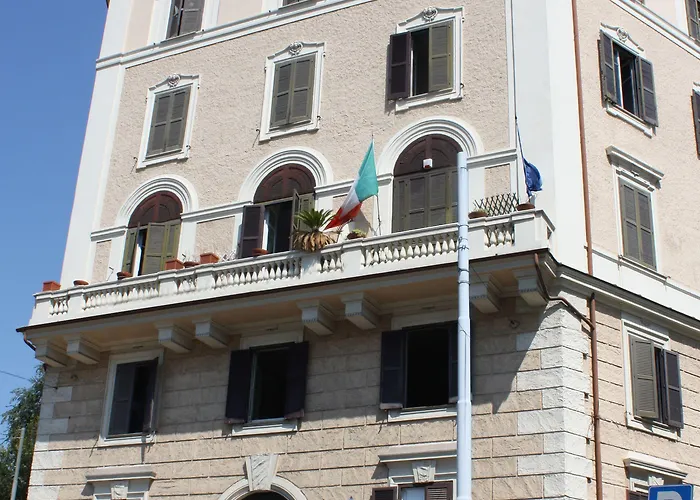 Colosseum Apartmanhotel 3*
